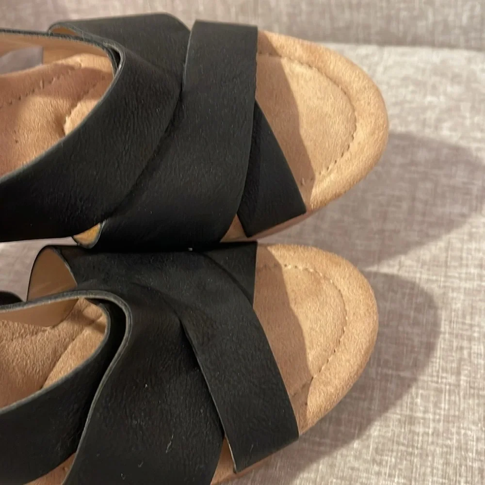 CL by Laundry Excellent - Black - Dream Girl Wedge Sandal 8 1/2 M